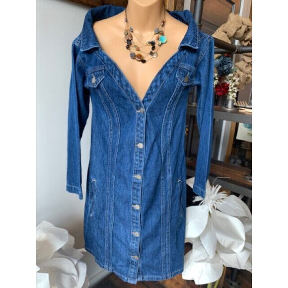 Boohoo Denim Dress Button Down Long Sleeve Jean Pockets NWT Size 6 - Picture 2 of 16